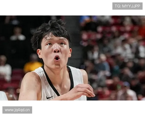 杨瀚森垃圾时间连铁三分负八